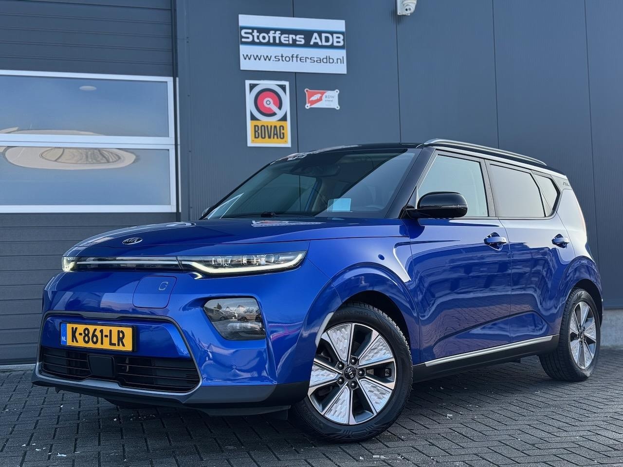 Kia e-Soul - DynamicLine 64 kWh | €11.350 EX BTW | Camera | Navi | Winterpack | Head-up | BLIS | ACC | - AutoWereld.nl