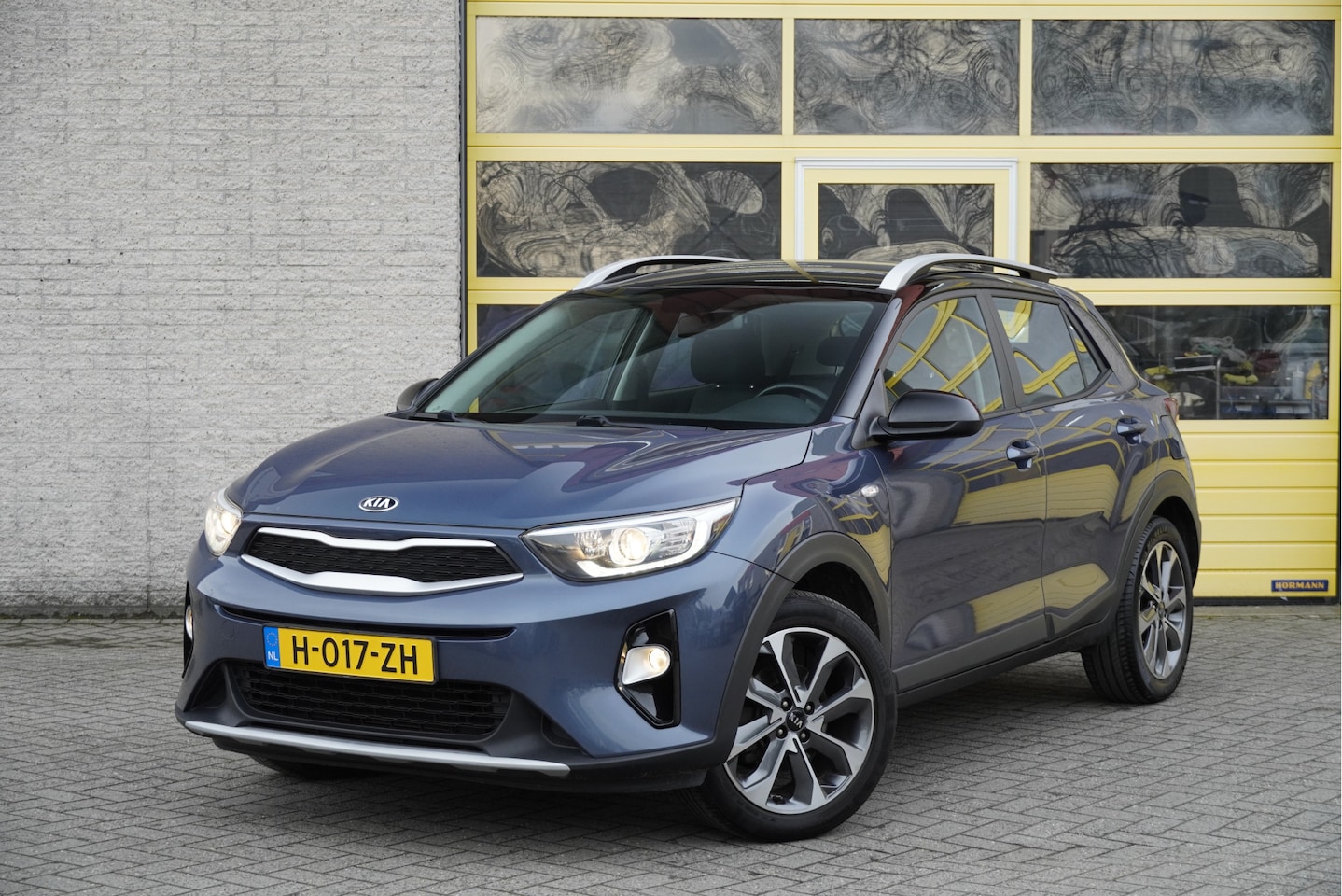 Kia Stonic - 1.0 T-GDi DynamicLine BJ2020 Lmv 17" | Led | Pdc | Navi | Achteruitrijcamera | Airco | Cru - AutoWereld.nl