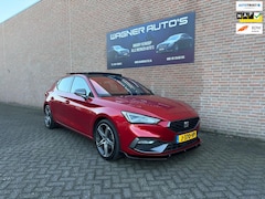 SEAT Leon - 1.0 TSI FR Launch Edition Keyless Pano Digital-Dash Navi Achteruitrij-Camera Rijhulp-syste