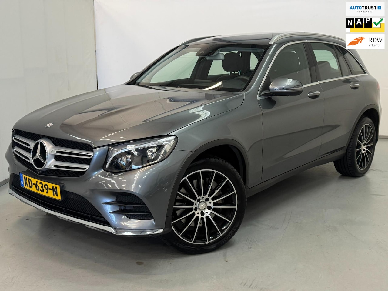Mercedes-Benz GLC-klasse - 250 / AMG / Pano / NL-auto / Memory - AutoWereld.nl
