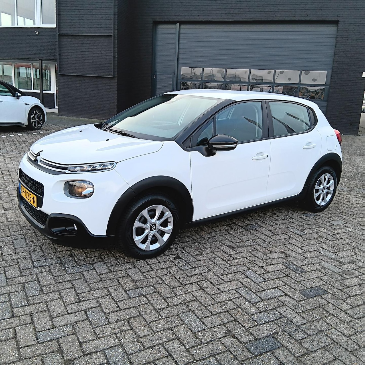 Citroën C3 - 1.2 PureTech Feel 1.2 PureTech Feel - AutoWereld.nl