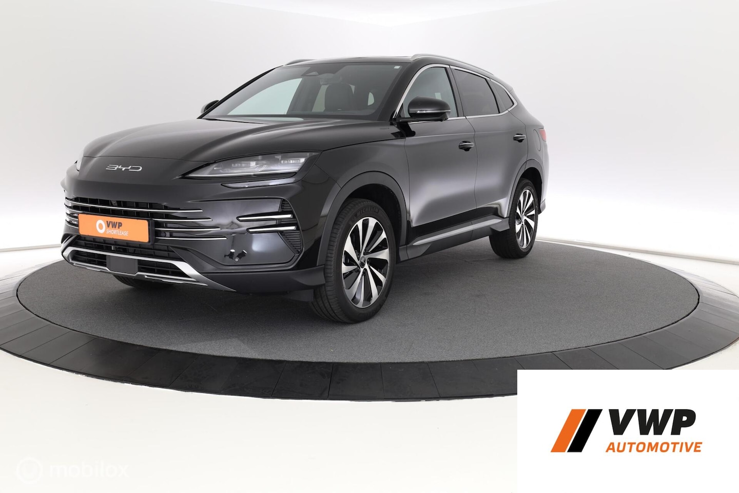 BYD Seal U - DM-i 1.5 Boost | 2026 | Bruin/zwart interieur - AutoWereld.nl