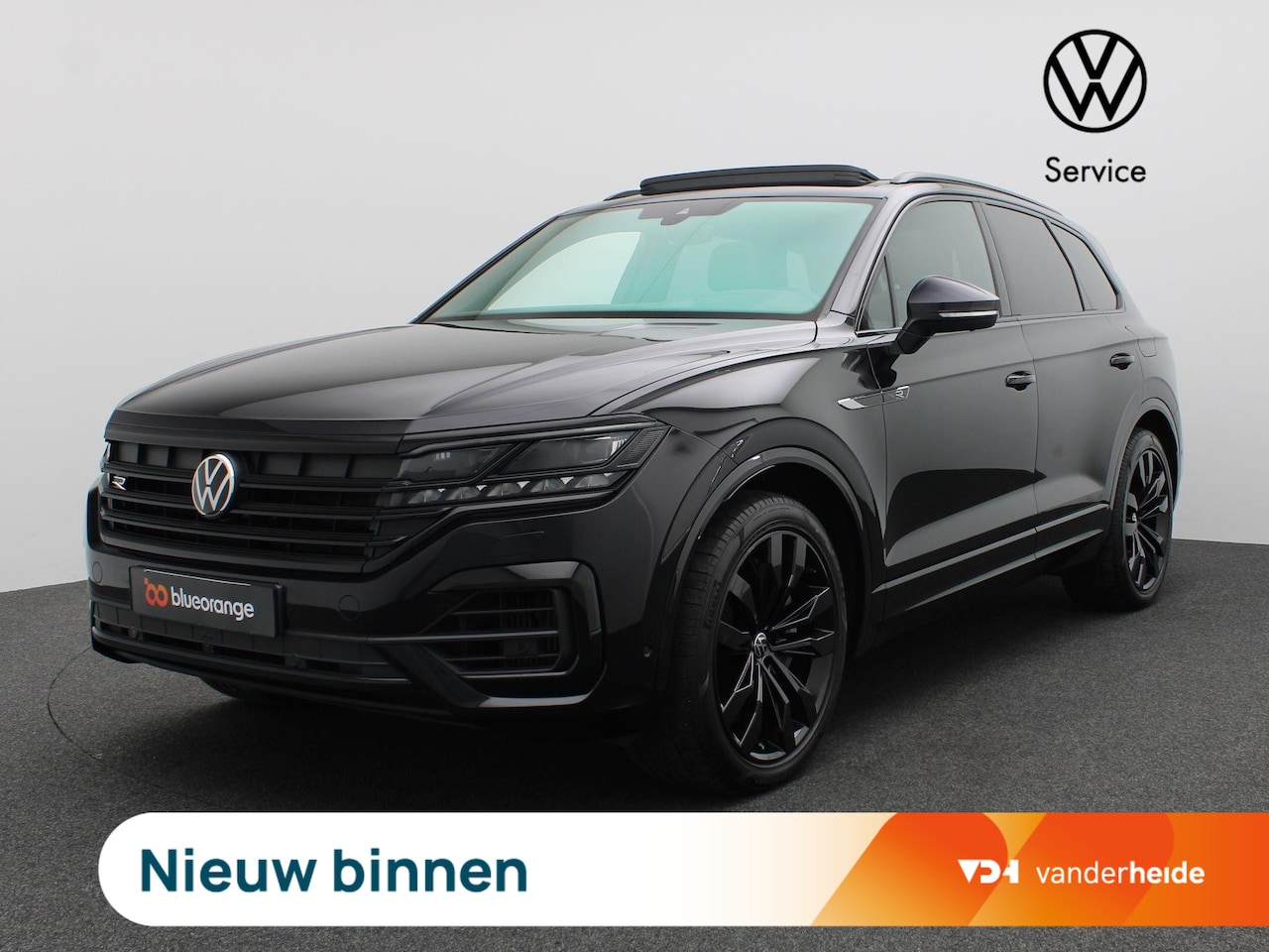 Volkswagen Touareg - 3.0 TSi eHybrid 4MOTION R 463PK Aut. Pano-Schuifdak, Trekhaak, Keyless, Alarm, Side Assist - AutoWereld.nl