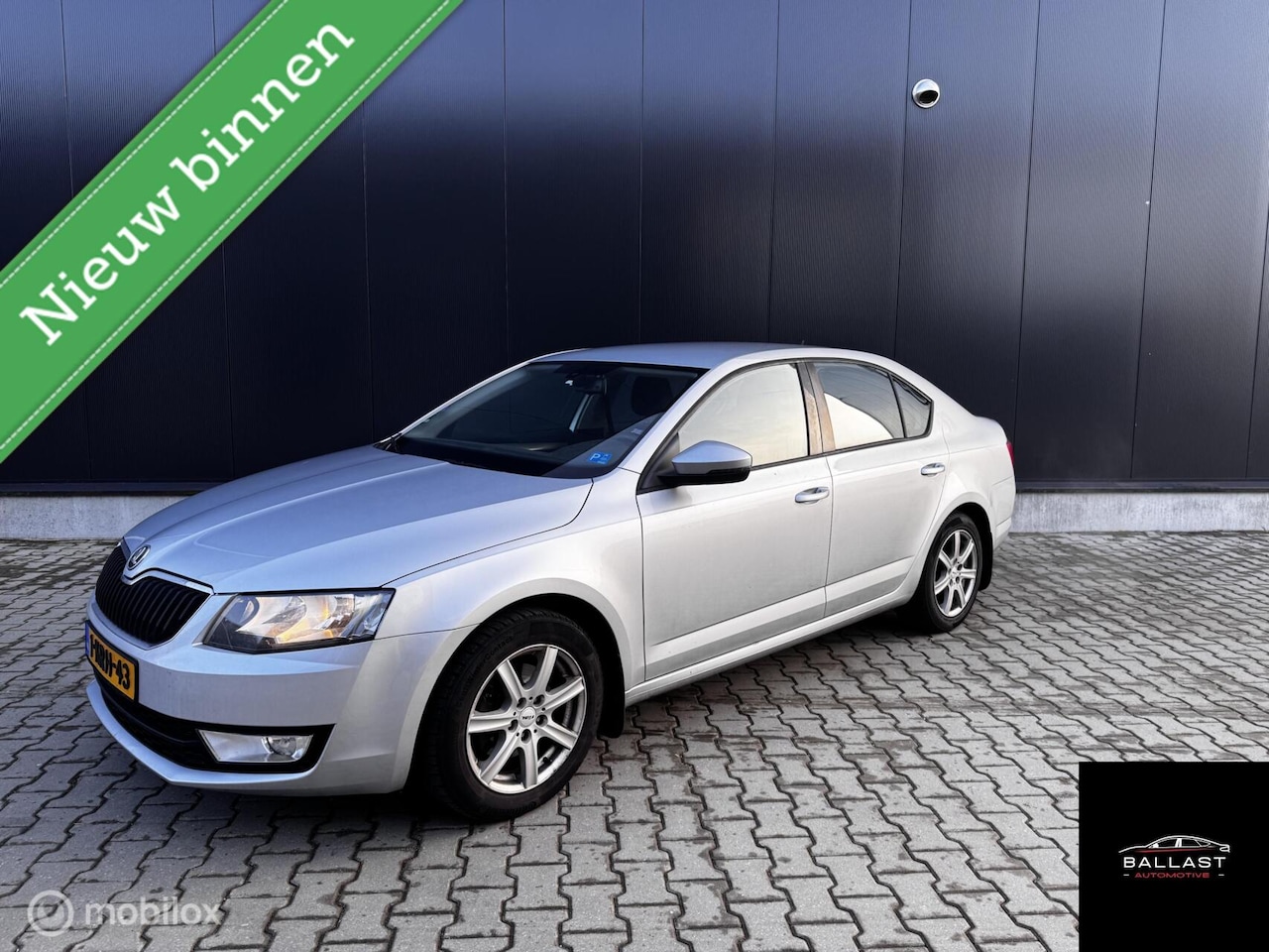 Skoda Octavia - 1.2 TSI Greentech Ambition Businessline 1.2 TSI Greentech Ambition Businessline - AutoWereld.nl