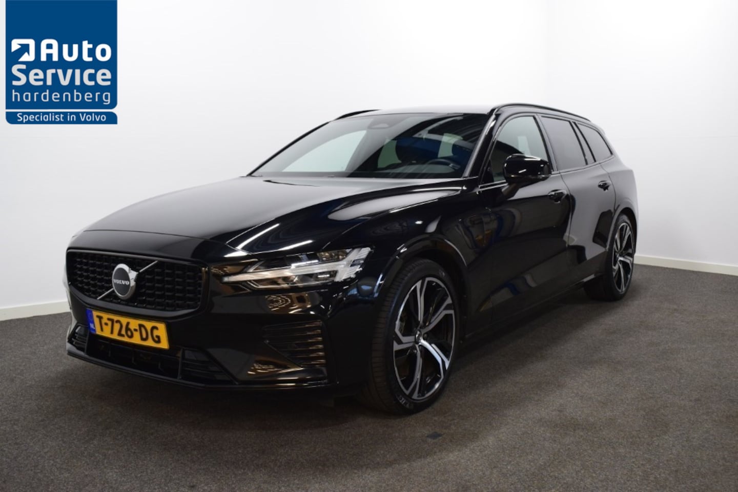 Volvo V60 - 2.0 T6 388pk AUT8 Long Range PHEV AWD Plus Dark Adapt. Cruise/ Pilot ass/ Leer/ Stoelverw. - AutoWereld.nl
