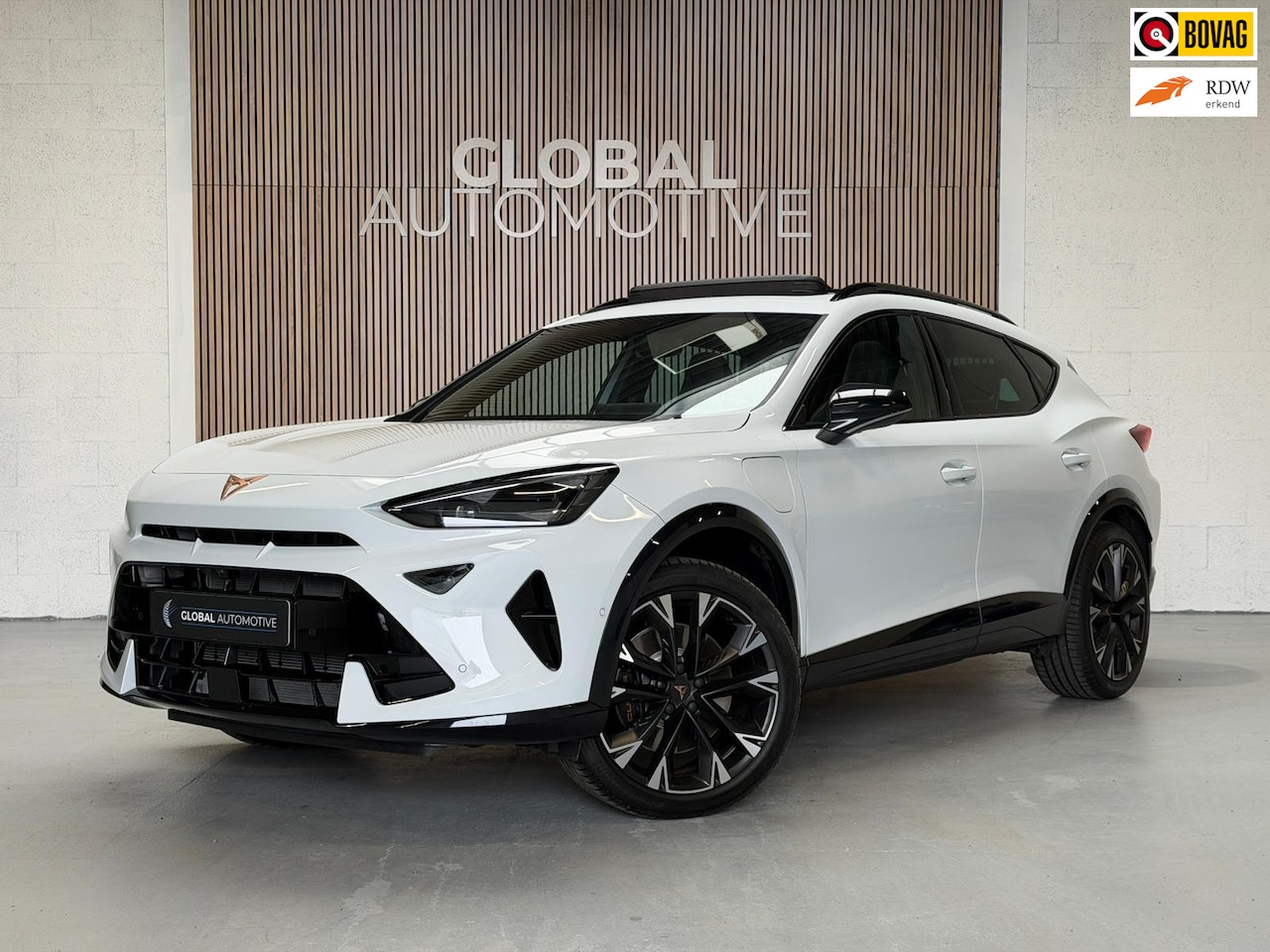 CUPRA Formentor - 1.5 TSI e-Hybrid VZ Extreme - SCHUIFDAK - STUURVERWARMING - AutoWereld.nl