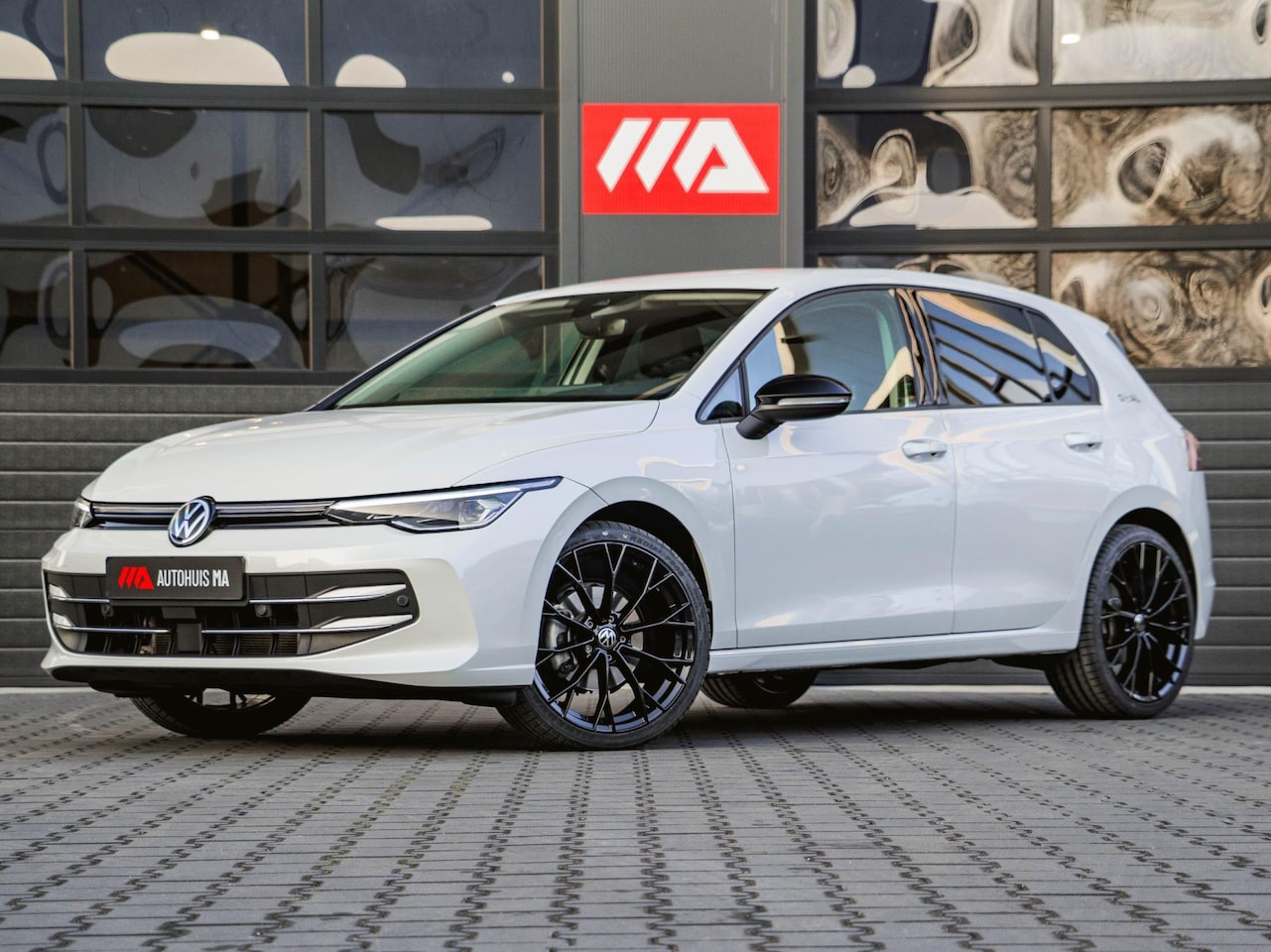 Volkswagen Golf - 8.5 150PK eTSI Goal Edition Trekhaak/Stoelverwarming/Navi/Cruise - AutoWereld.nl