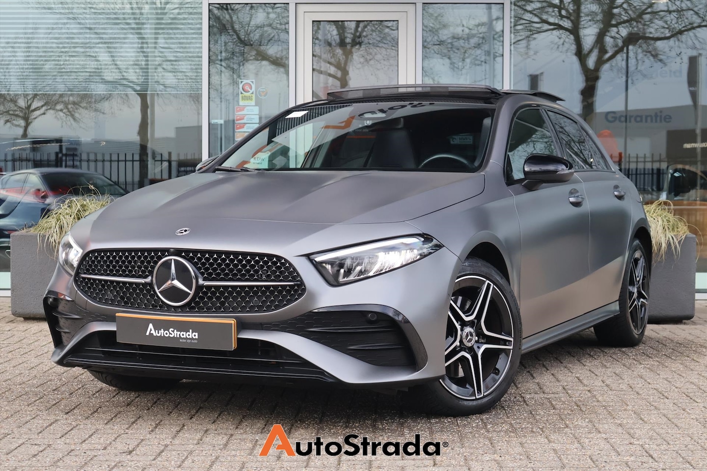 Mercedes-Benz A-klasse - A 250e AMG-Line 218pk | Pano | Sfeer | Cruise | Climate | Navigatie | Camera | LED | Keyle - AutoWereld.nl