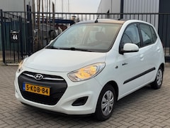 Hyundai i10 - 1.0 Black pack 5 Deurs Airco Elektrische Ramen
