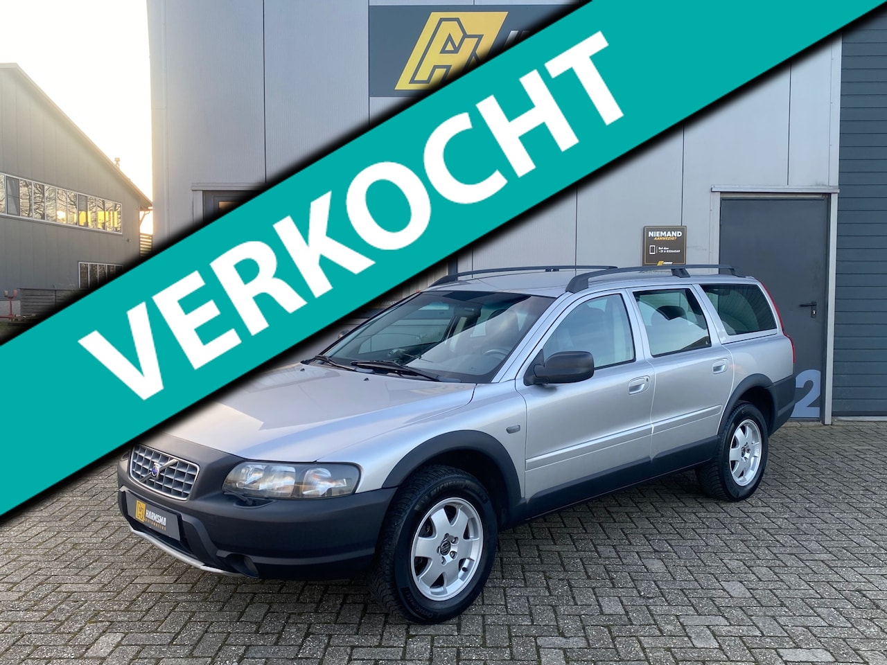 Volvo XC70 - Cross Country 2.4 T | Youngtimer | Leder | Parkeersens. | Camera | Nette staat - AutoWereld.nl