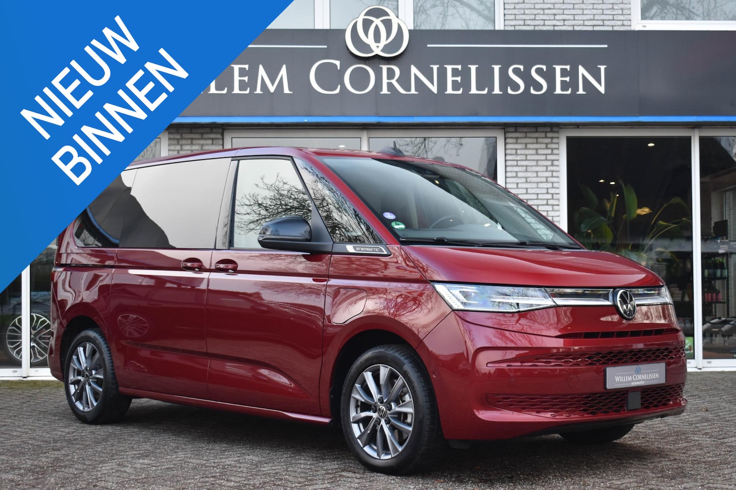 Volkswagen Multivan - 1.4 eHybrid L1H1 Style 6P Pano Trekhaak Camera Na - AutoWereld.nl