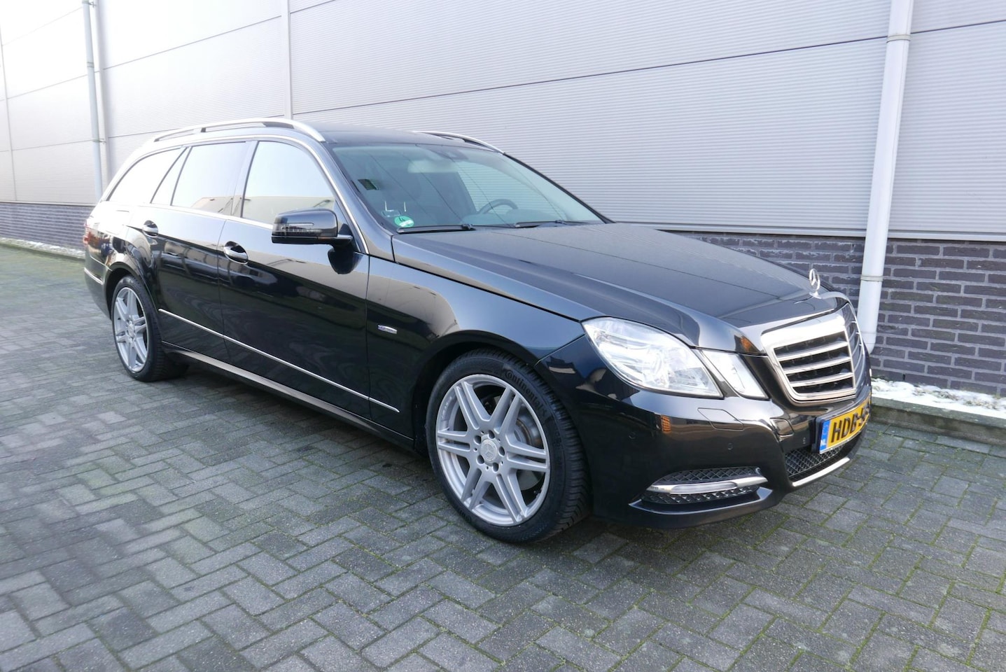 Mercedes-Benz E-klasse Estate - 350 CGI 293 PK Avantgarde NAVI,XENON,LEER,PANORAMADAK. - AutoWereld.nl