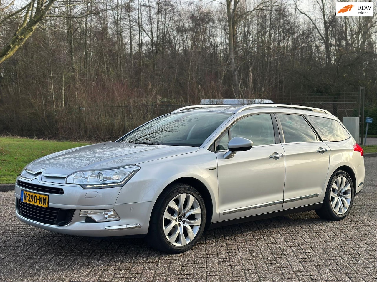 Citroën C5 Tourer - 1.6 THP Exclusive/AUTOMAAT/AIRCO/CRUISE/LEDER/STOELMASSAGE/NAVI/PARKEERSENS VOOR-ACHTER/XE - AutoWereld.nl
