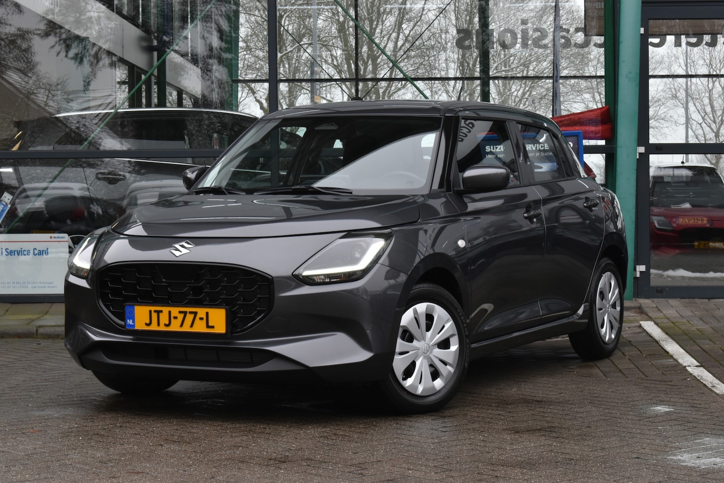 Suzuki Swift - 1.2 Comfort Smart Hybrid | Achteruitrijcamera | Cruise Control | Nieuw op kenteken | - AutoWereld.nl