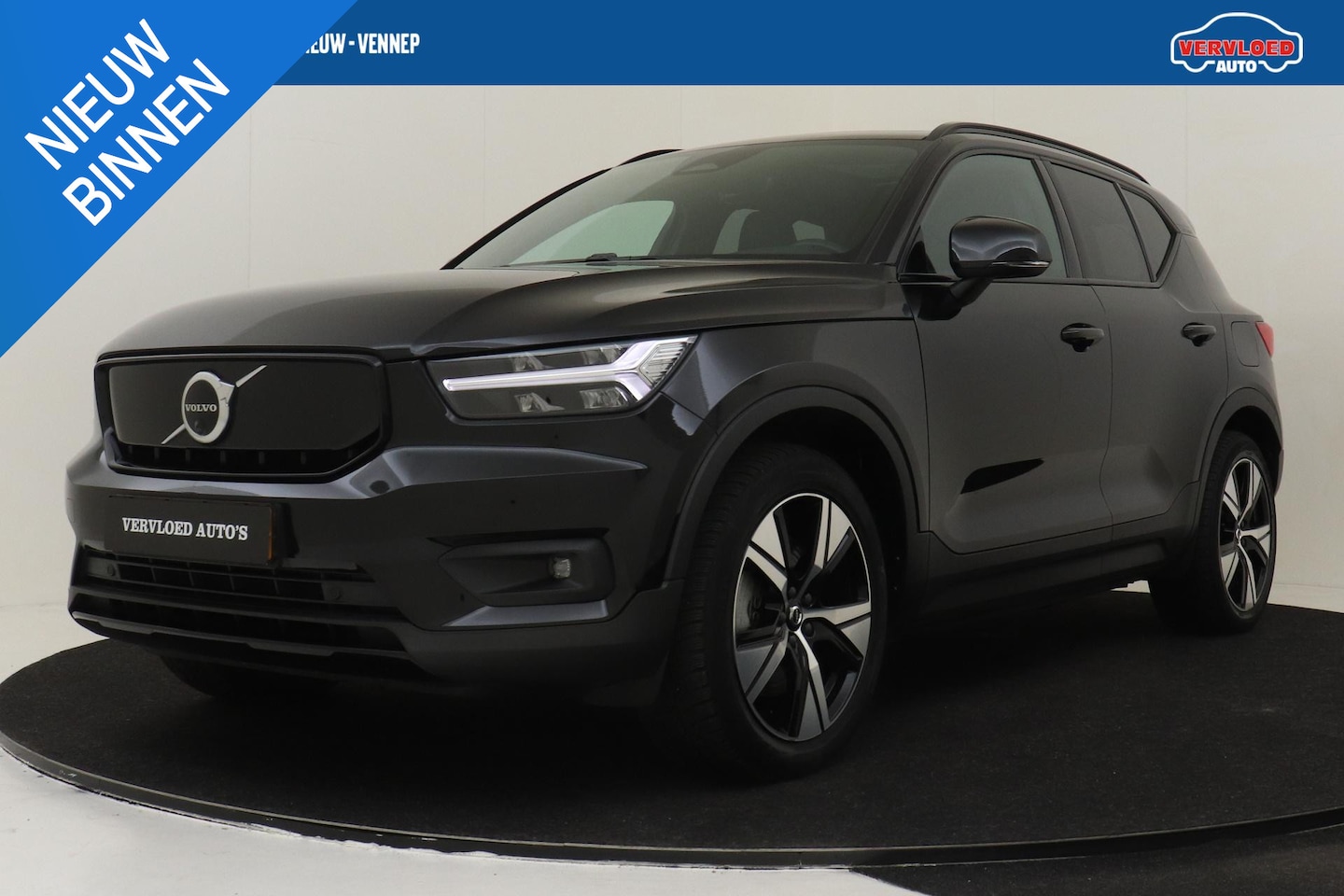 Volvo XC40 - RECHARGE P8 AWD R-DESIGN -PANO.DAK|LEDER|HARMAN/KARDON|WARMTEPOMP|360°CAM|PRIVACY.GLAS - AutoWereld.nl