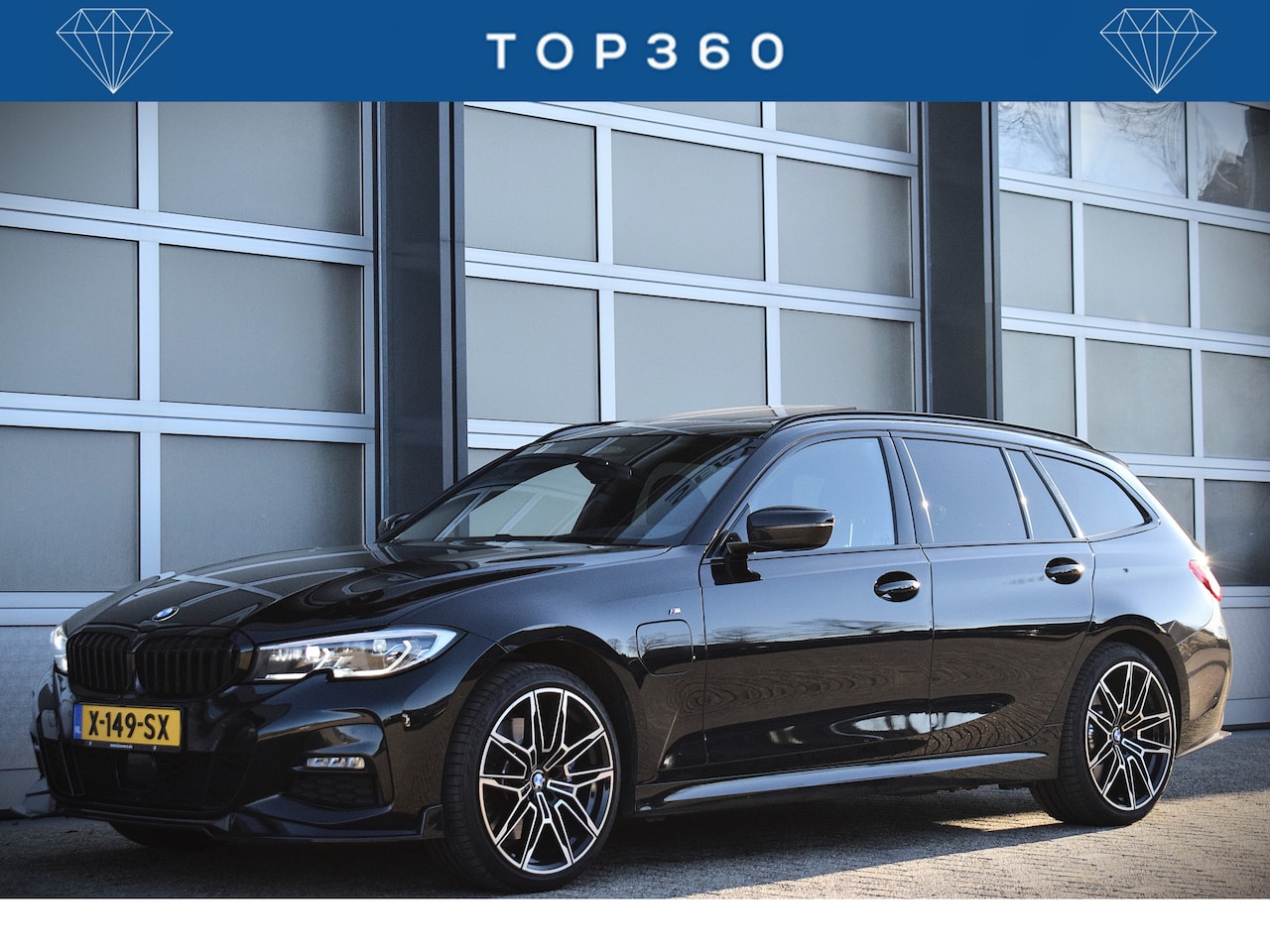 BMW 3-serie Touring - 330e High Ex. M-Sport Panodak | LED | Full options! Apple Carplay - AutoWereld.nl