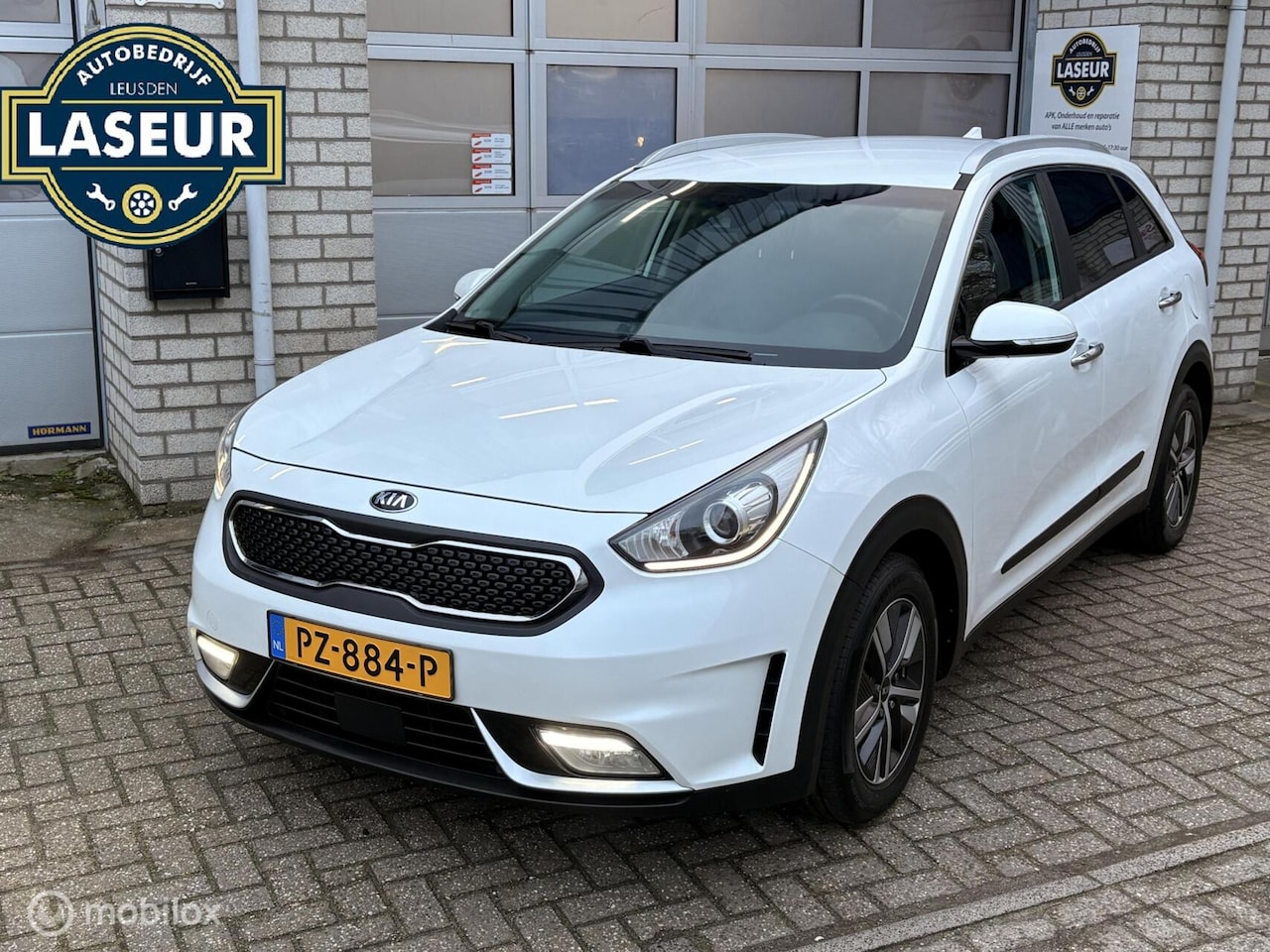 Kia Niro - 1.6 GDi Hybrid ComfortLine 1.6 GDi Hybrid ComfortLine - AutoWereld.nl
