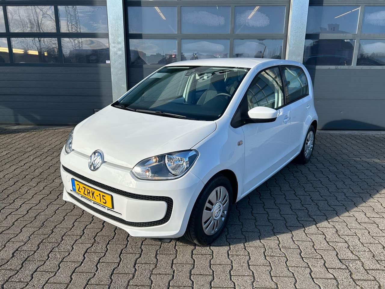 Volkswagen Up! - 1.0 BMT move up! 1.0 60pk 5-drs BMT Move up! - AutoWereld.nl