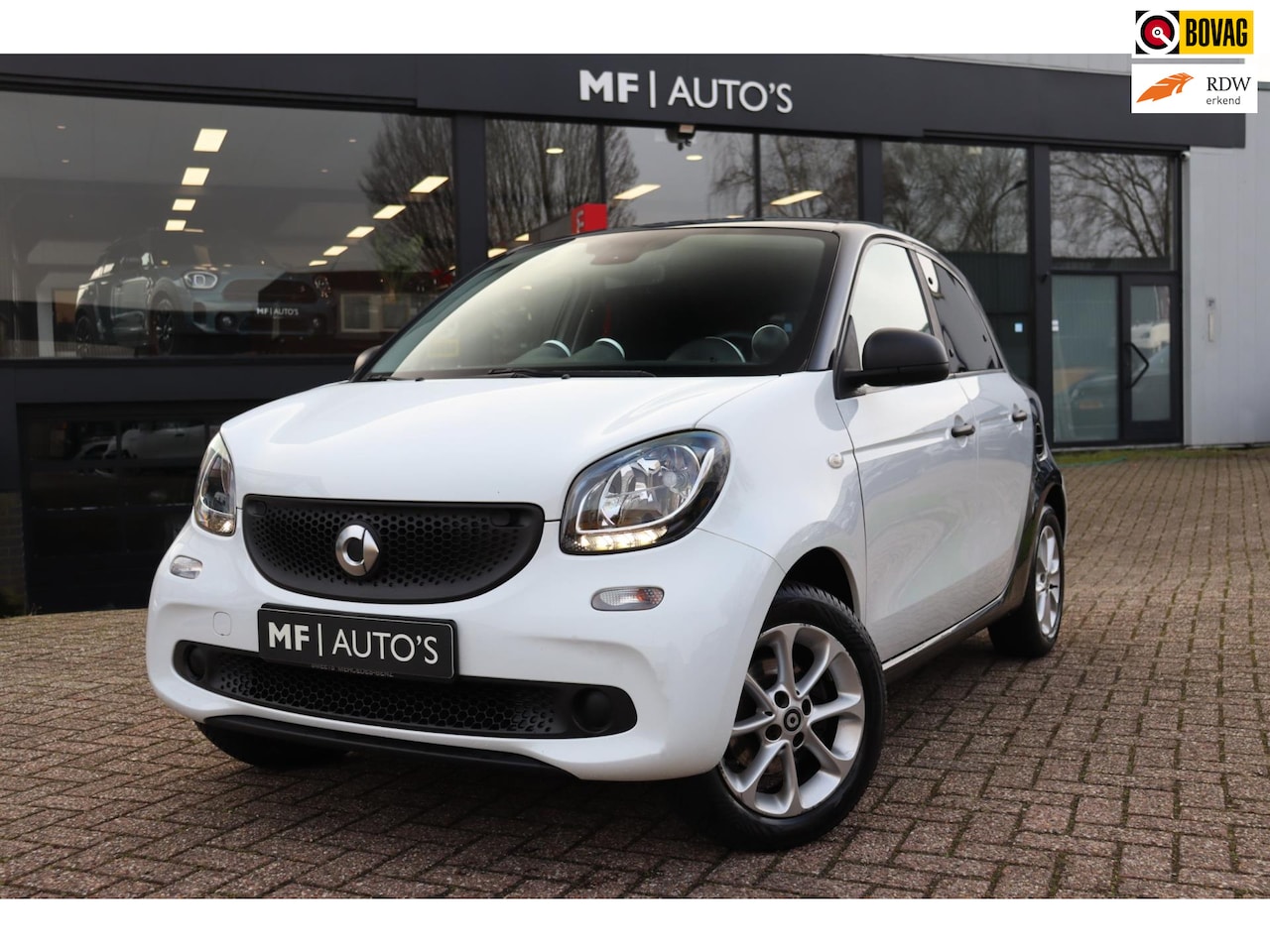 Smart Forfour - 1.0 Prime Automaat|Clima|Cruise|LM Velgen|NL Auto - AutoWereld.nl