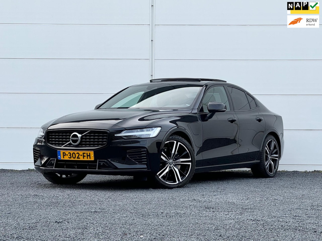 Volvo S60 - 2.0 Recharge T6 AWD R-Design Org NL Pano Camera Mem Seats Stoelventilatie Pilot Assist App - AutoWereld.nl