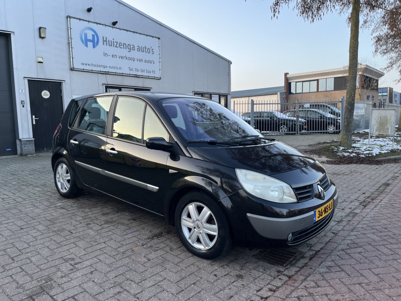 Renault Scénic - 2.0-16V CLIMA | AUTOMAAT| MET APK! - AutoWereld.nl