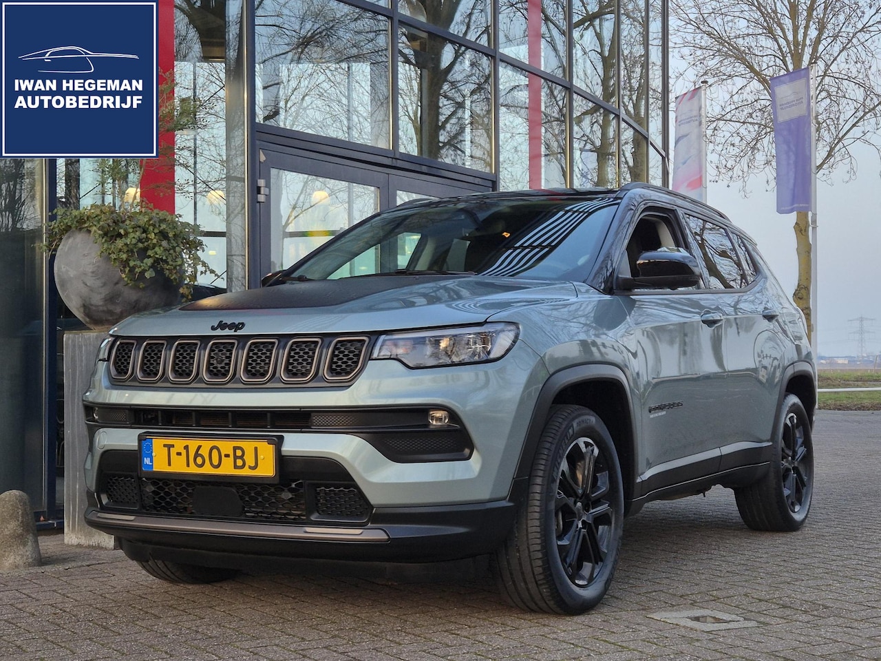 Jeep Compass - 4xe 240 Plug-in Hybrid Electric Upland | SOH 91% | PDC + Camera| Navigatie | LM Velgen | E - AutoWereld.nl