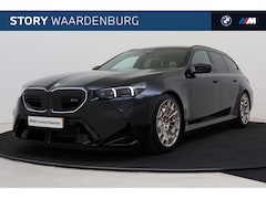 BMW 5-serie Touring - M5 Automaat Akrapovic / M Drive Professional / Panoramadak / Trekhaak / M Multifunctionele