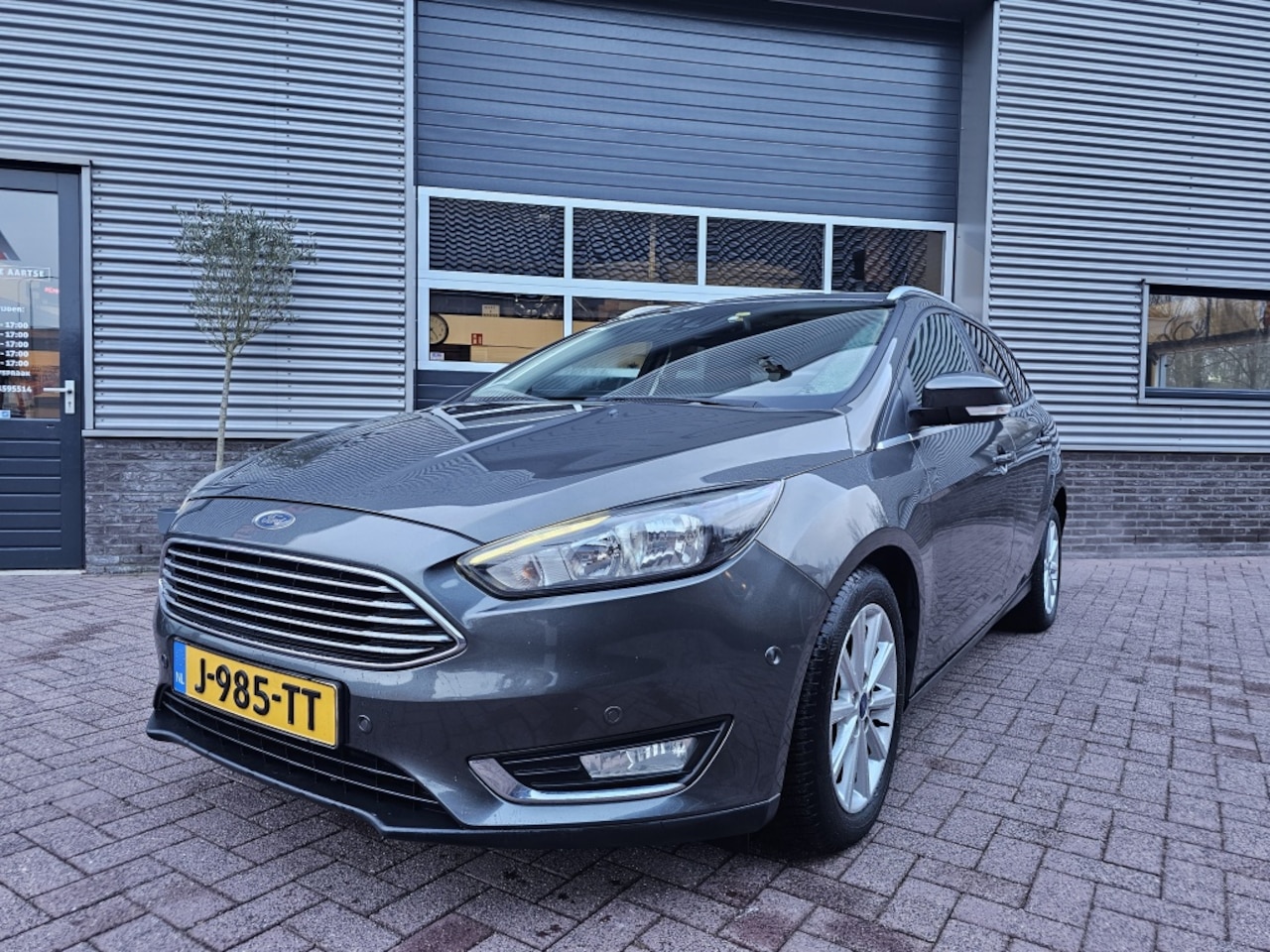 Ford Focus - | Airco | Nieuwe Distributi 1.0 Titanium - AutoWereld.nl