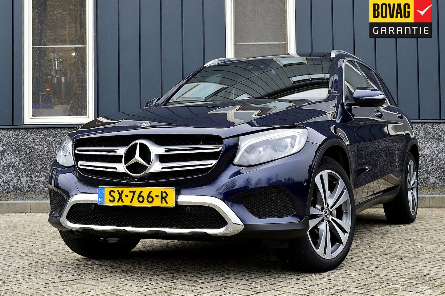 Mercedes-Benz GLC-klasse - 250 4MATIC Rijklaarprijs-Garantie Panoramadak Leder Sport interieur Luchtvering Led 360 Ca - AutoWereld.nl