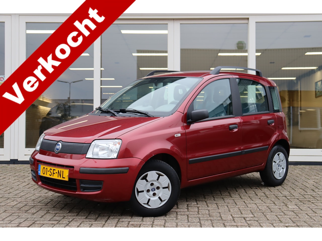 Fiat Panda - 1.1 Active Plus 1.1 Active Plus, AIRCO, CARPLAY, NAVI, NAP, Prijs is Rijklaar inc. NIEUWE APK & BEURT - AutoWereld.nl