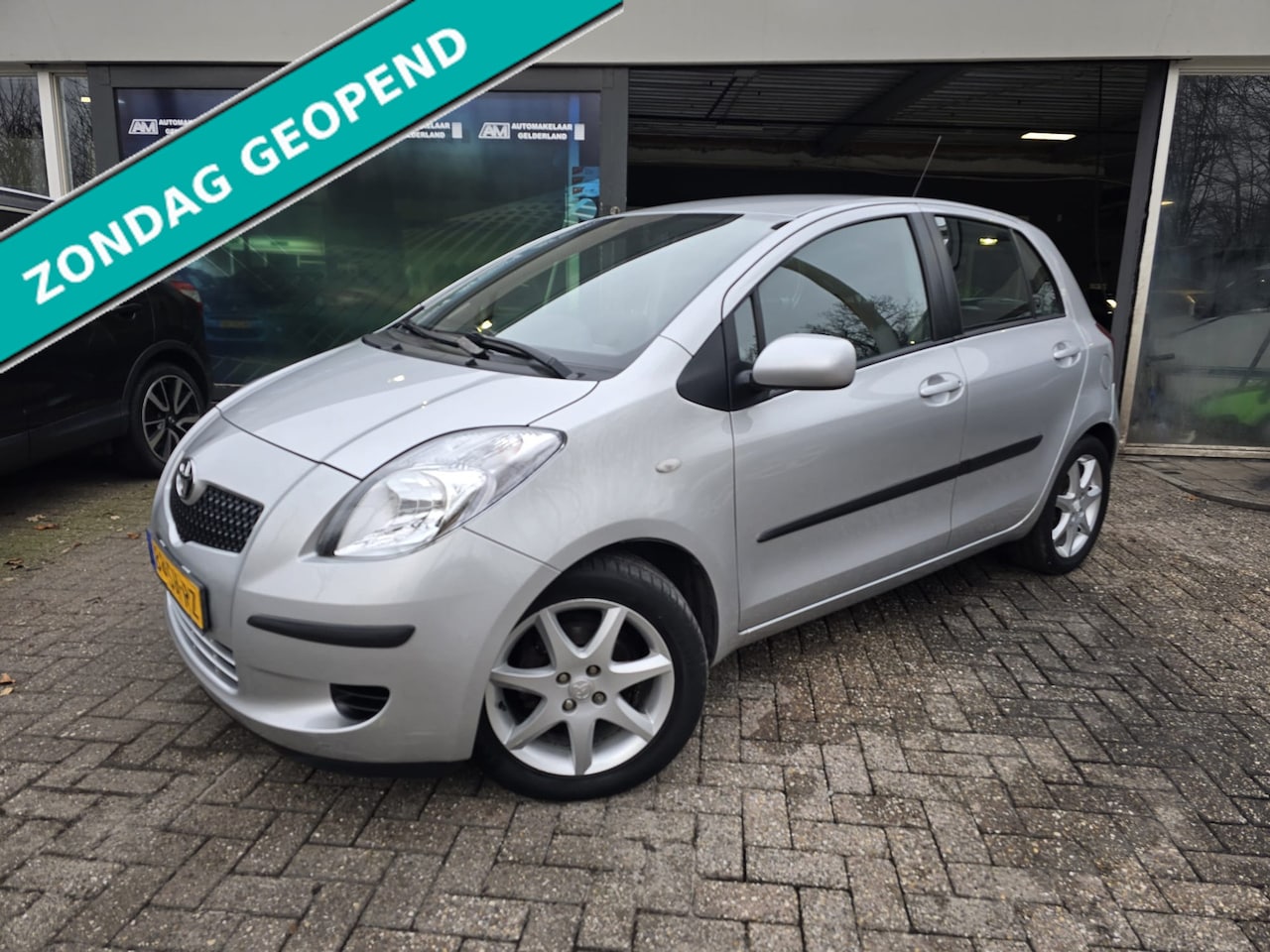 Toyota Yaris - 1.3 VVTi Sol MMT | AUTOMAAT | 12MND GARANTIE | AIRCO | ELEC RAMEN | LMV | - AutoWereld.nl