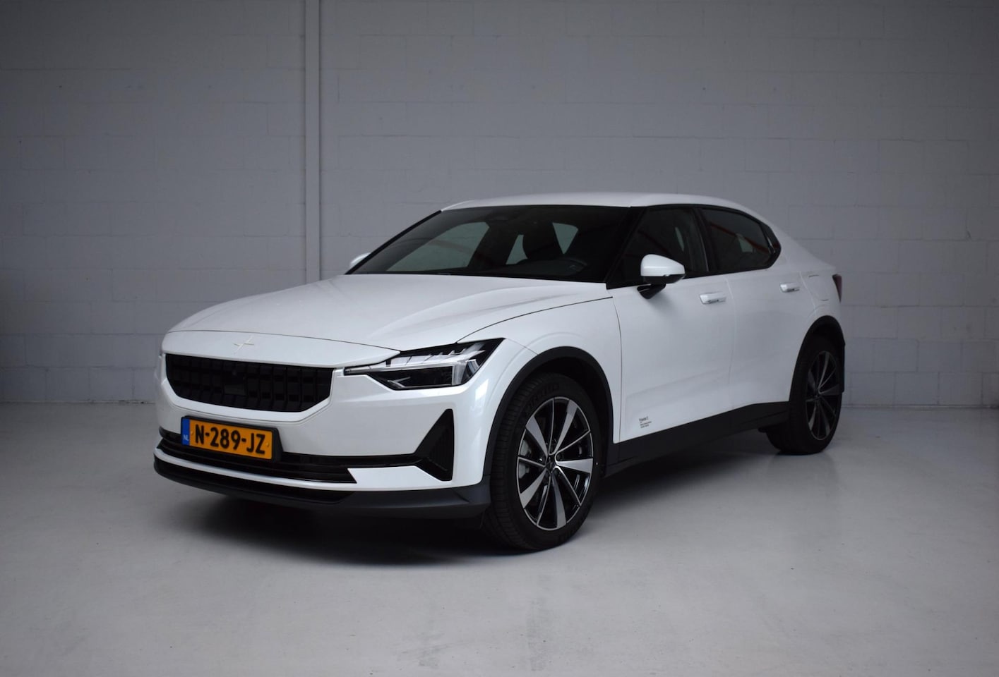 Polestar 2 - Standard Range Single Motor 63kWh ORG.NED / NAP / SOH 92% / CARPLAY - AutoWereld.nl