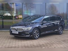 Volkswagen Passat Variant - 1.4 TSI 218 PK GTE Business PHEV, Trekhaak, Winterpakket, Carplay