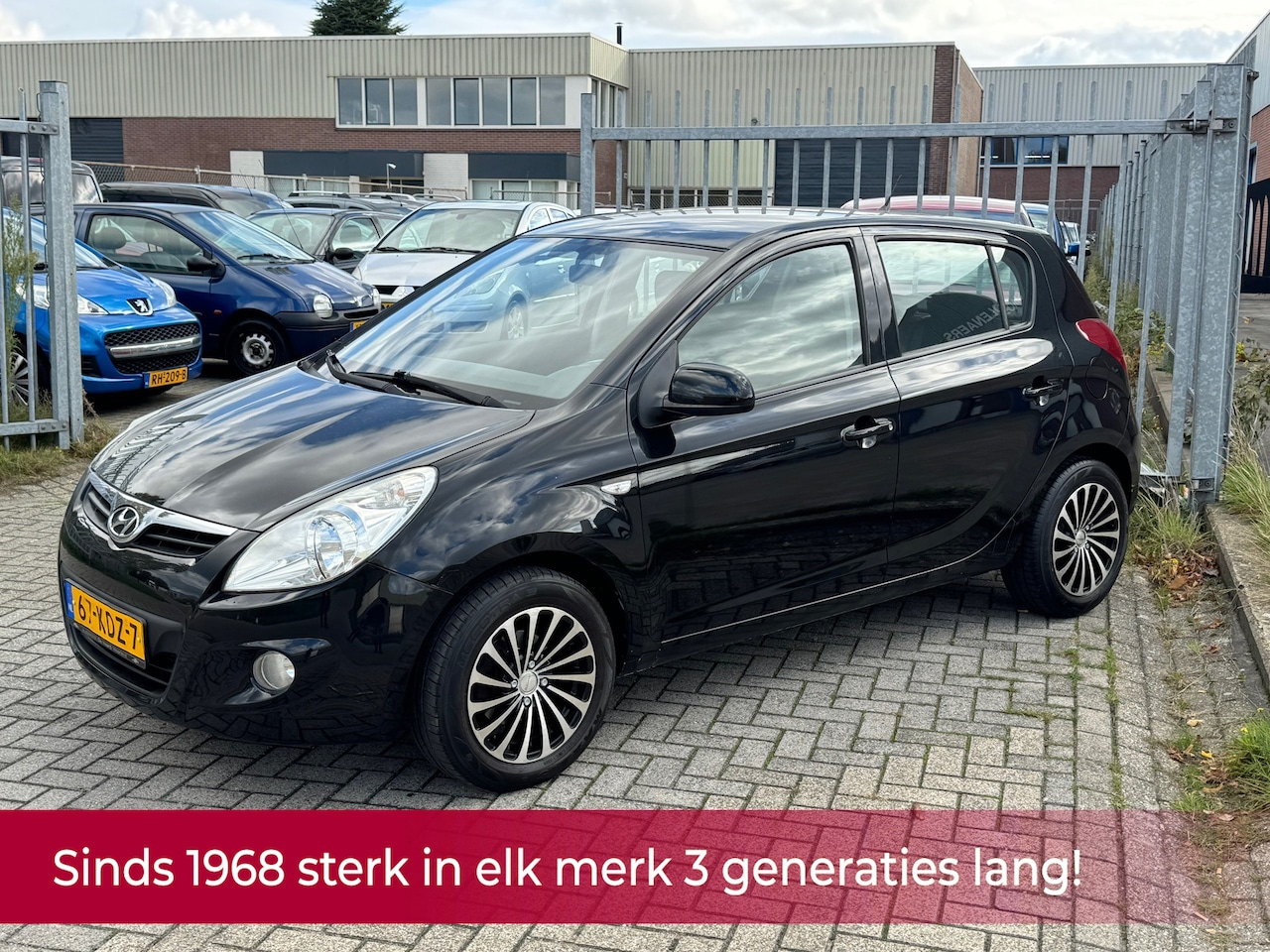 Hyundai i20 - 1.2i DynamicVersion 5 deurs! NL AUTO NAP! Airco l LMV l Elek pakket l DEALER OH ! - AutoWereld.nl