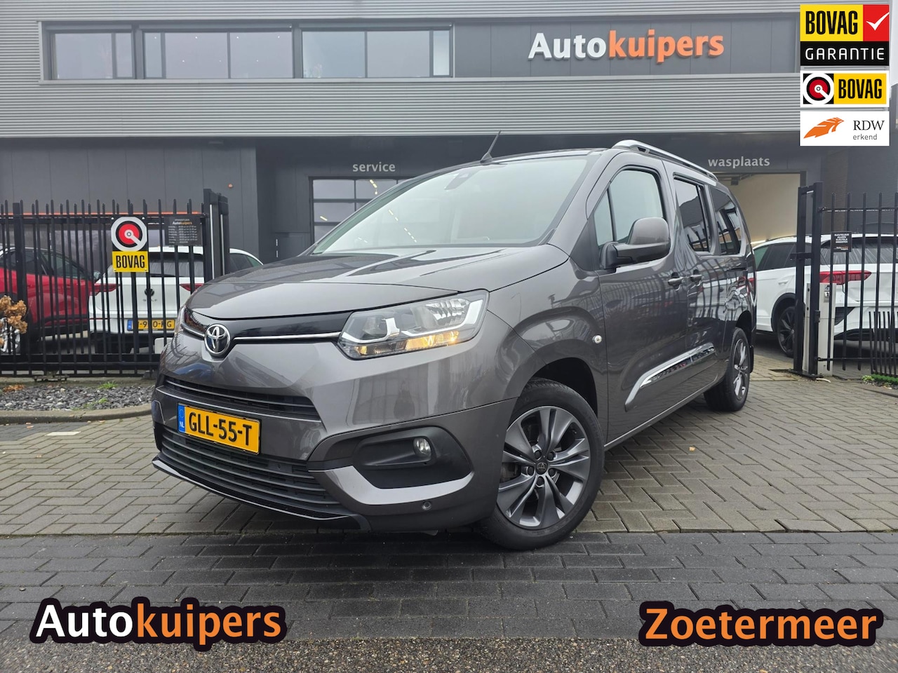 Toyota ProAce City Verso - 1.2 Turbo Professional|7-persoons|AUTOMAAT |Met o.a. achteruitrijcamera, cruise control en - AutoWereld.nl