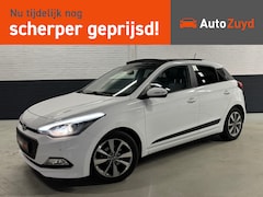 Hyundai i20 - 1.4 i-Motion Premium / Pano / Navi / Camera / Stoelverwarming