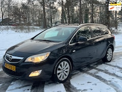 Opel Astra Sports Tourer - 1.4 Cosmo 2012 Zwart