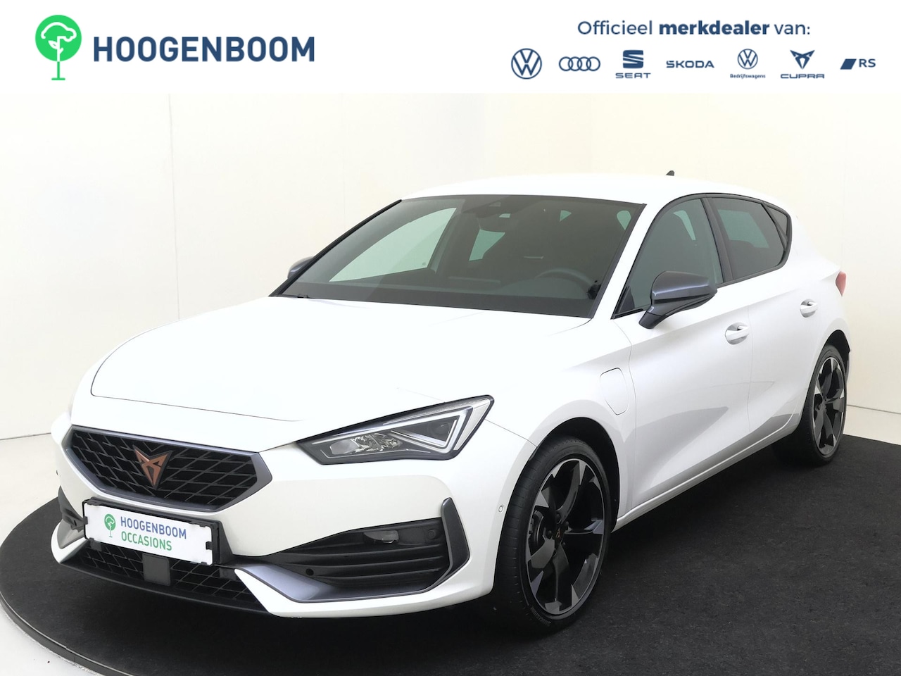 CUPRA Leon - 1.4 e-Hybrid Business | Parkeerassistent | Achteruitrijcamera | Adaptieve demping systeem - AutoWereld.nl
