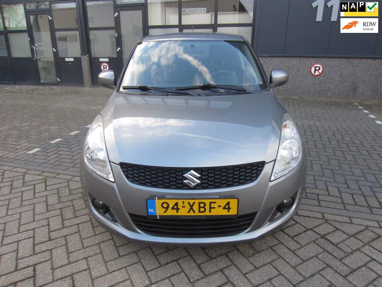 Suzuki Swift - 1.2 Exclusive EASSS 2012 Airco Cruise 5-Deurs NAP! APK! - AutoWereld.nl