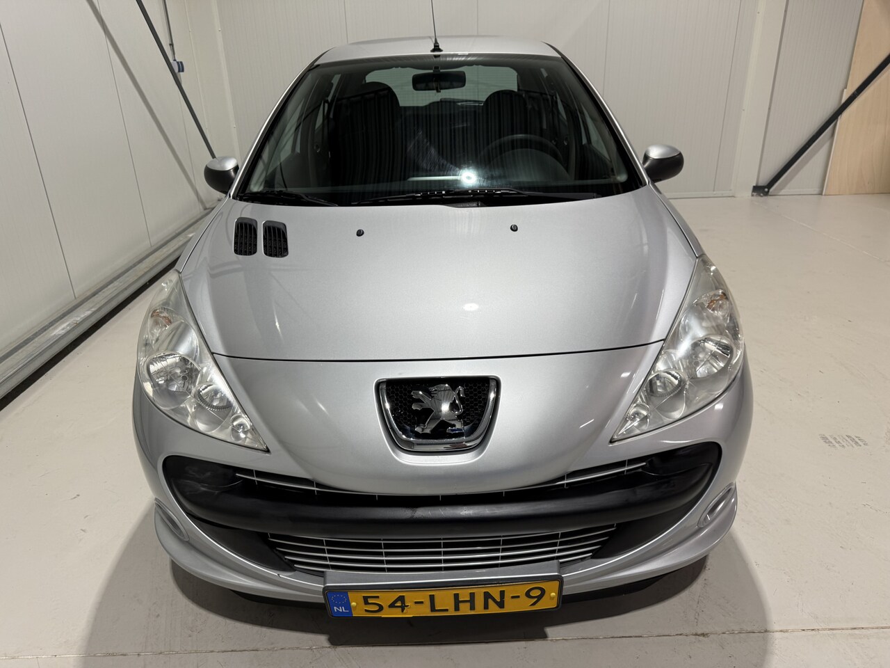 Peugeot 206 - 1.4 XS. Eerste eig !!!5 deurs,Airco. Zeer nette auto !Riem vervangen ! - AutoWereld.nl