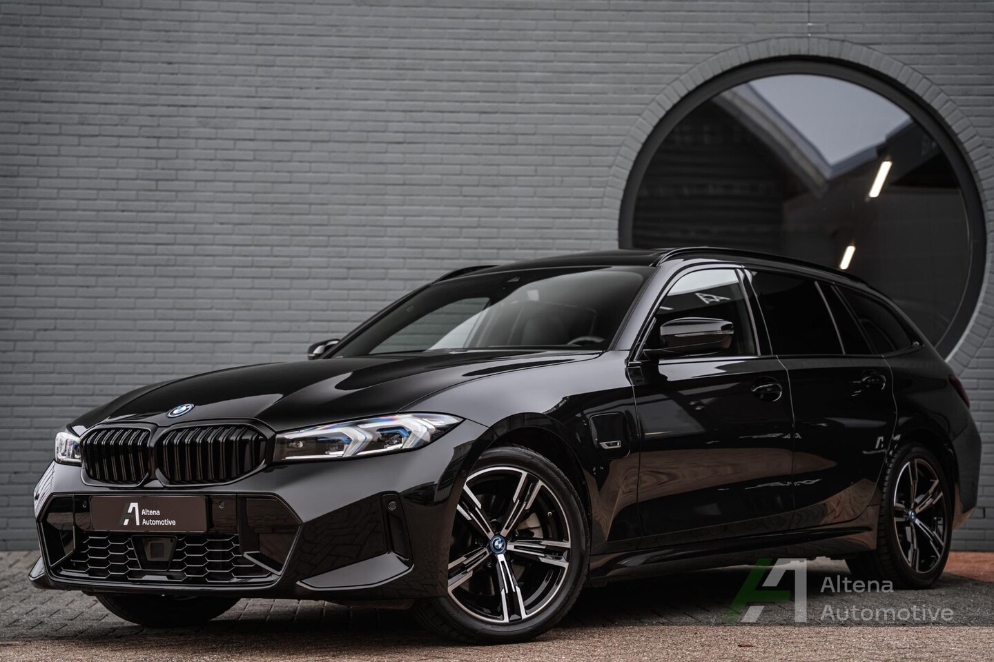 BMW 3-serie Touring - 330e xDrive 330e xDrive - AutoWereld.nl