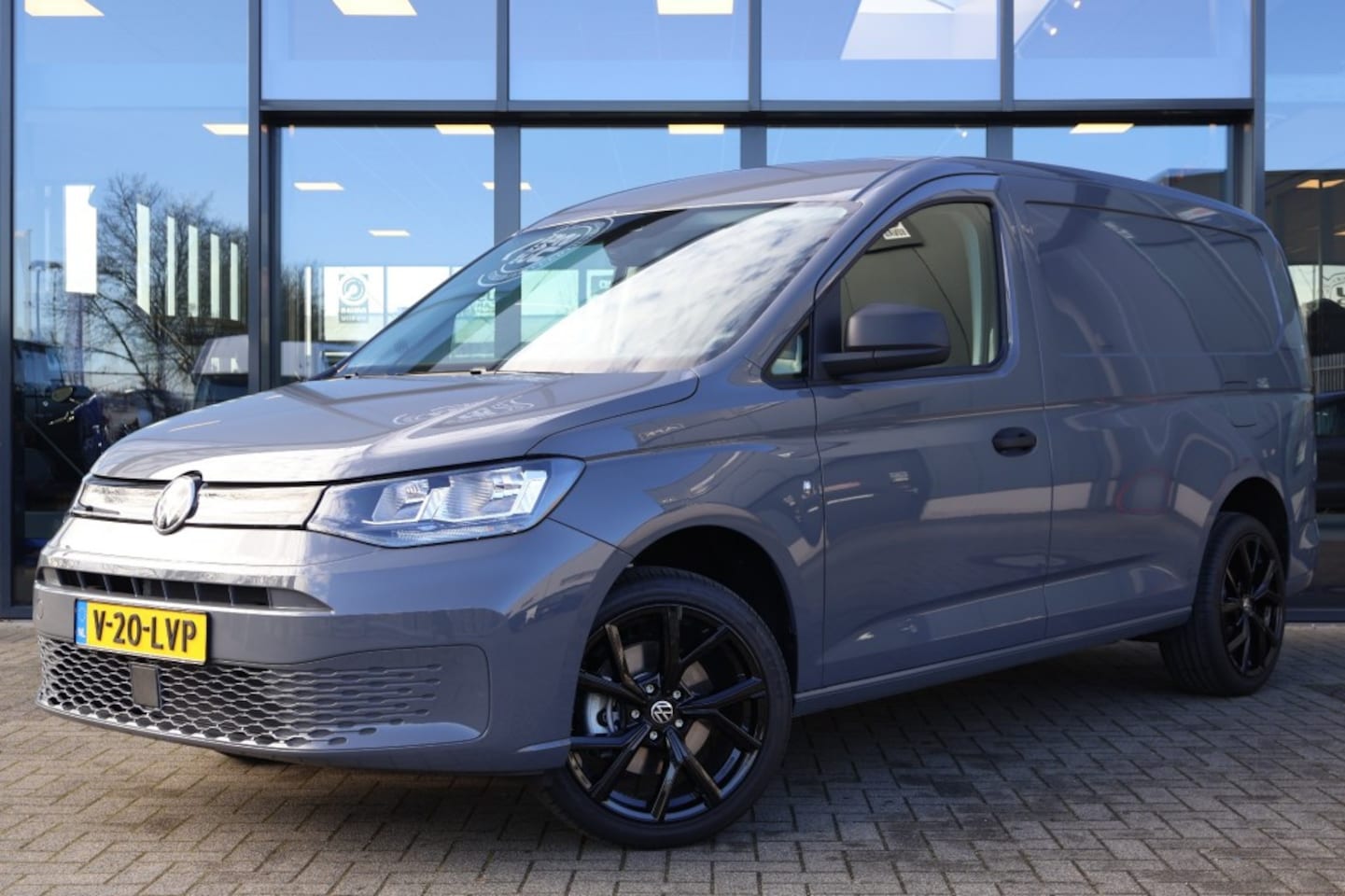 Volkswagen Caddy Maxi - MAXI 1.5 TSI 115PK L2H1 / Apple Carplay / 18 inch / Pure Gray - AutoWereld.nl