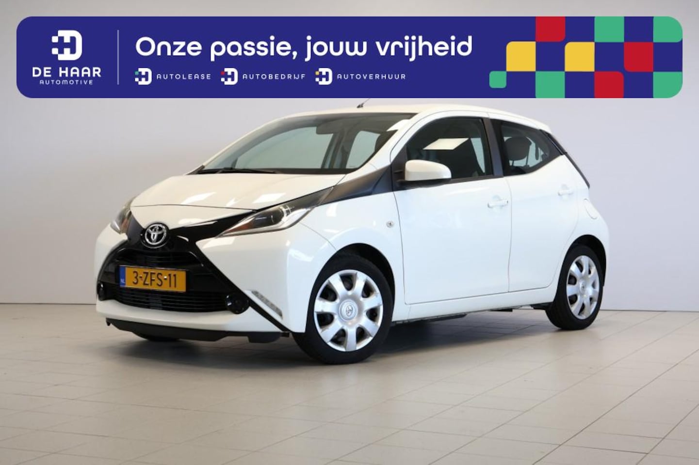 Toyota Aygo - 1.0 VVT-i x-play - Dealer onderhouden - NAP - Airco - Bluetooth - AutoWereld.nl