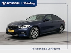 BMW 3-serie - 320i High Executive Edition Aut. | Leer | Schuifdak | Sportstoelen | Stoel + stuurverwarmi