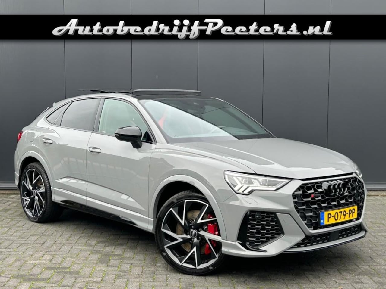 Audi RSQ3 Sportback - RS Q3 400pk Pano RS-stoel ACC Carbon V-Cockpit Matrix Camera - AutoWereld.nl