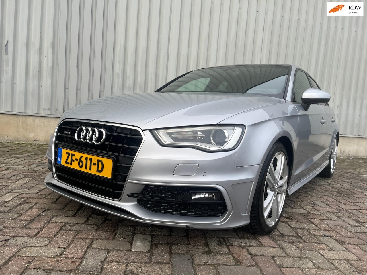 Audi A3 Sportback - 2.0 TDI quattro Ambition Pro Line S 2.0 TDI quattro Ambition Pro Line S - Motor Rookt - AutoWereld.nl