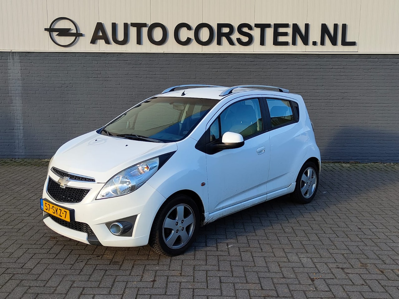 Chevrolet Spark - 1.2I-16V 5Drs LT Ecc Pdc Stuurbekrachtiging Lmv Isofix Elek.ramen Centrale deurvergrendeli - AutoWereld.nl