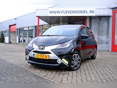 Toyota Aygo - 1.0 VVT-i x-play 5-drs Navi|Cam|Airco