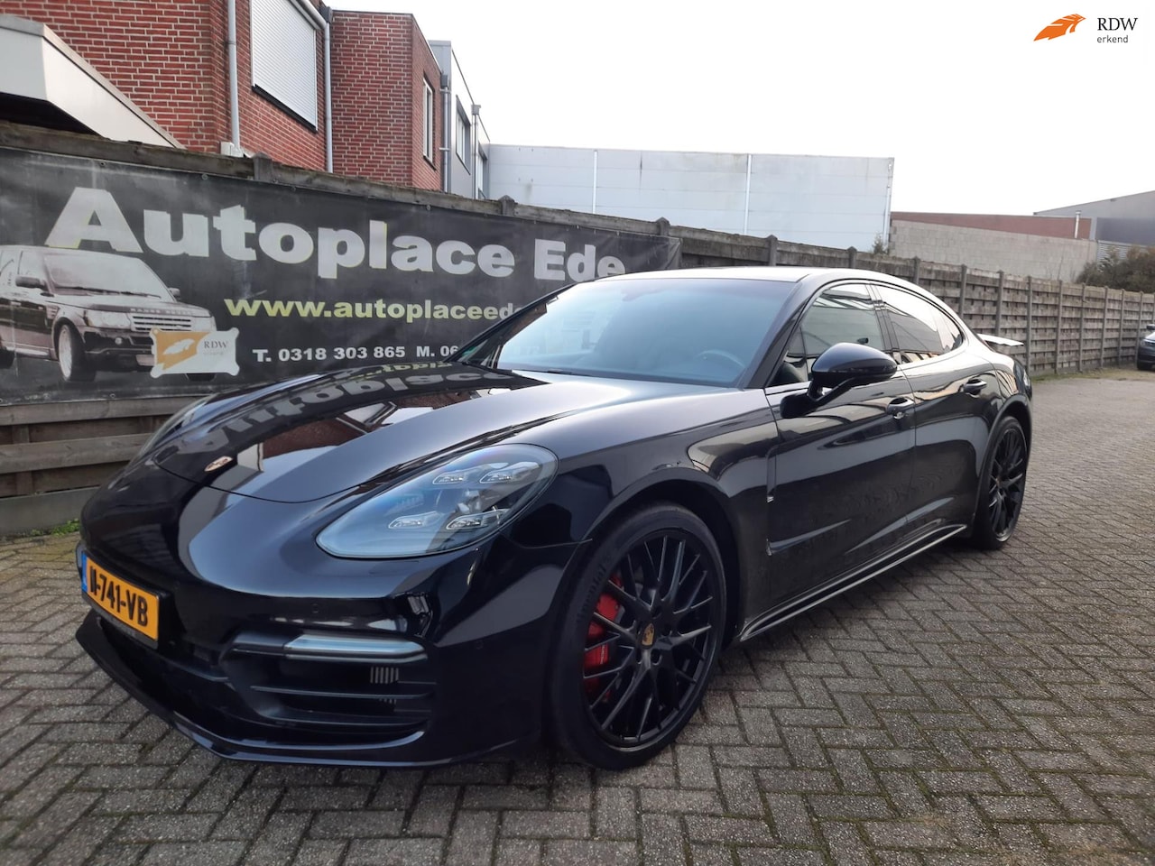 Porsche Panamera - 4.0 Turbo EXE CAPRISTO UITLAAD 360 CARBON - AutoWereld.nl