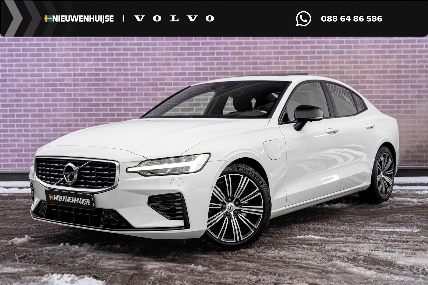 Volvo S60 - Recharge T8 AWD R-Design | Navigatie | Head-Up Display | Schuif-/Kanteldak | 360 Camera | - AutoWereld.nl